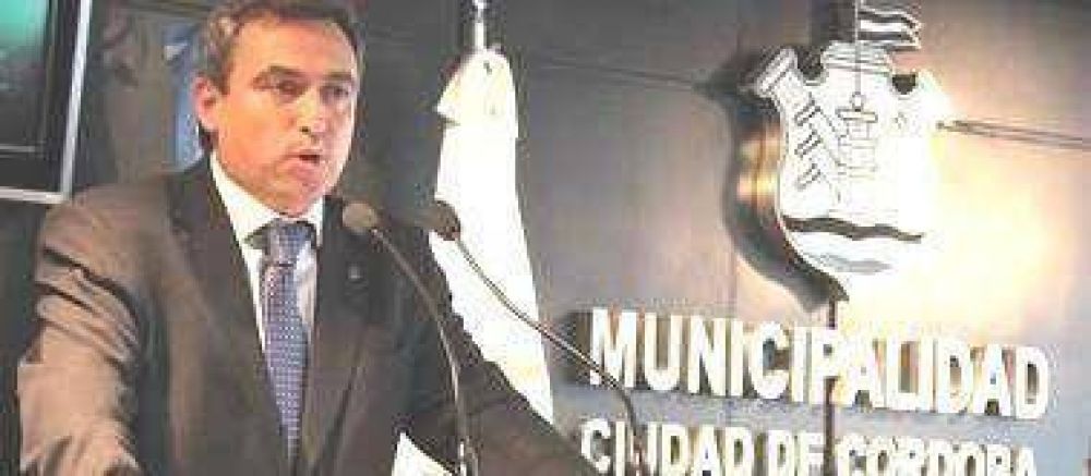 Denuncian a Mestre por supuesta estafa con subsidios nacionales