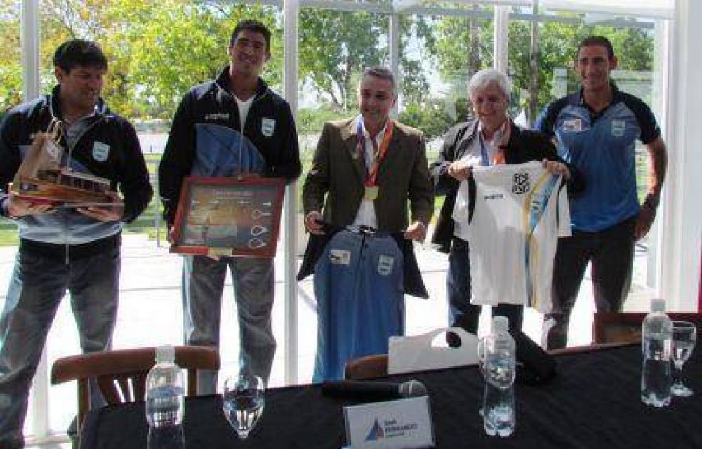 San Fernando y Tigre recibieron a los integrantes de los equipos de Remo y Canotaje que brillaron en los Juegos ODESUR 