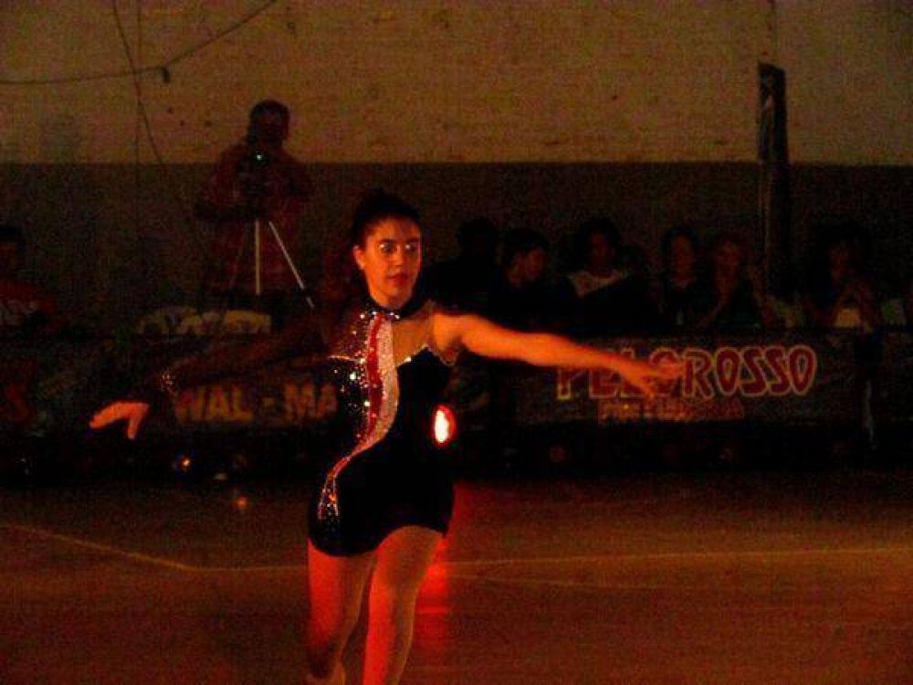 Pat�n Art�stico: Pies de plata para Valentina Willi en el Open.