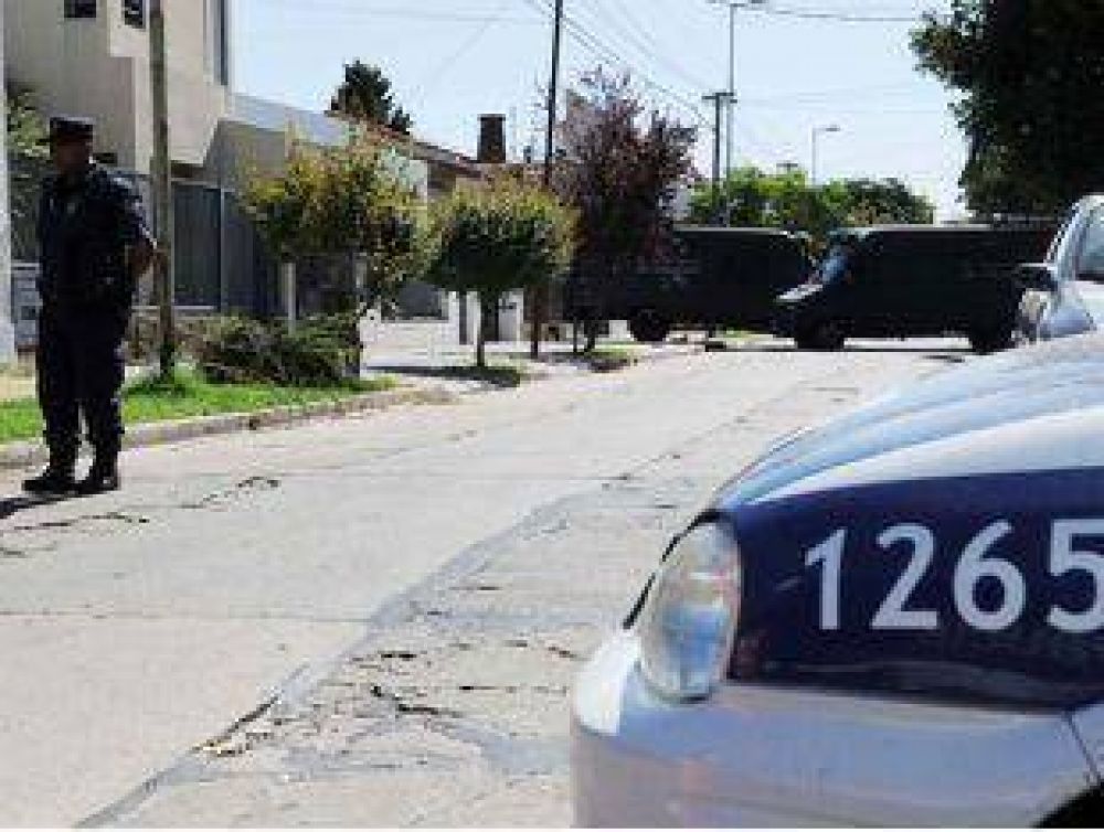 Asaltan, golpean y le roban hasta el perro a una jubilada