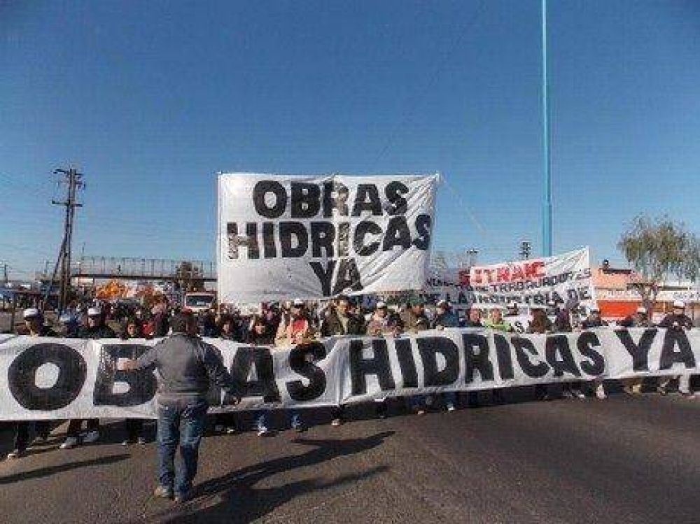Volvieron a protestar por obras h�dricas