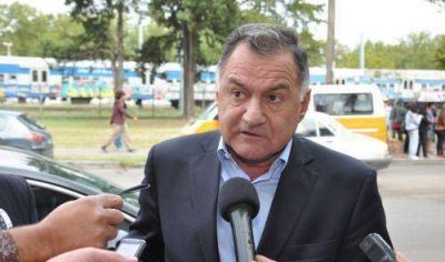 Pereyra reclam� a la justicia que investigue las usurpaciones de terrenos