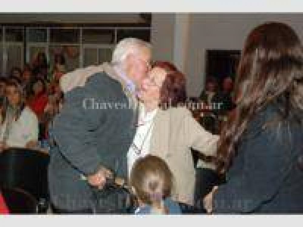 Dora Ram�rez ganadora del Chaverito 2013