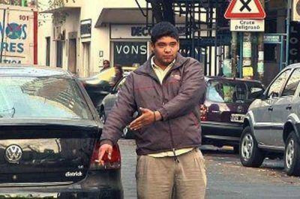 El PRO insiste con la prohibici�n de cuidacoches y limpiavidrios