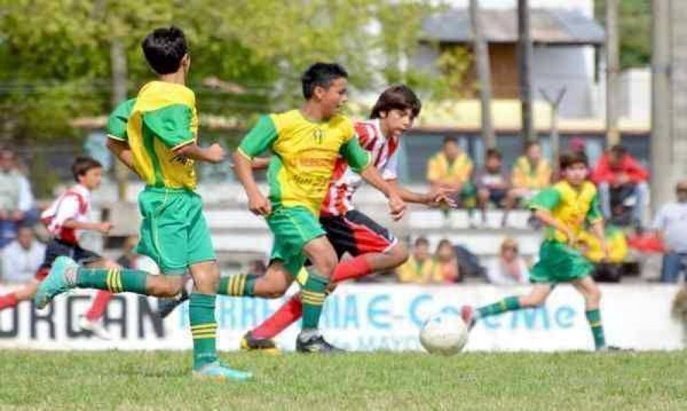 VOLVI� EL F�TBOL DE INFERIORES