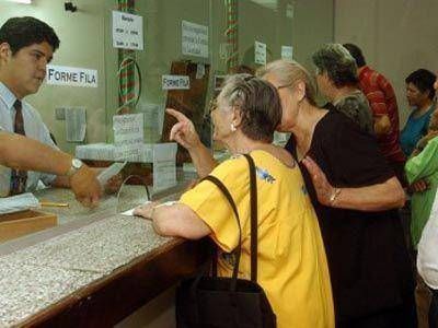Desde el viernes 28, jubilados y pensionados cobran haberes de marzo