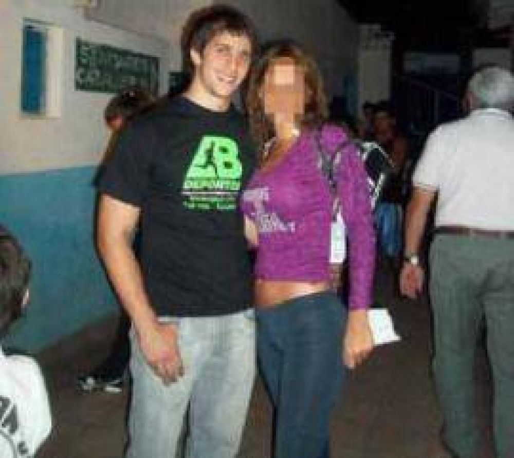 Daniel Alperovich se adue�a del box tucumano con el poder de su pap�