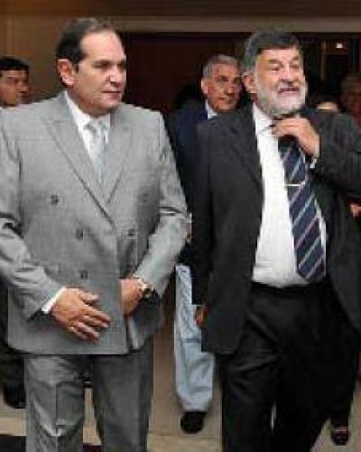 La Justicia Federal embarga y cita a indagatoria a un precandidato alperovichista a gobernador 2015