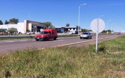 Intensa circulaci�n de autos y camiones