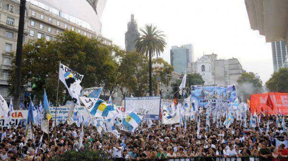 A 38 aos del golpe de Estado, se realizan marchas y actos en todo el pas