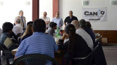 La Comuna ratific� su apoyo al "otro campo"