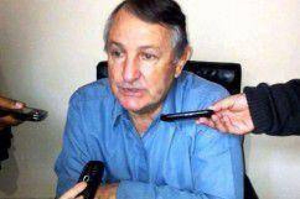 Para Perassi �no es correcto� que Fellner haya estado en reuni�n de gobernadores K cuando Jujuy se hunde