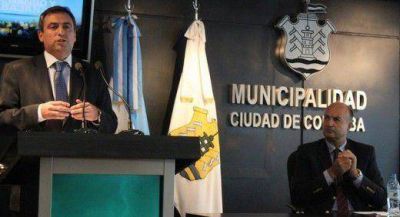 Denuncian a Mestre por supuesta estafa con subsidios nacionales