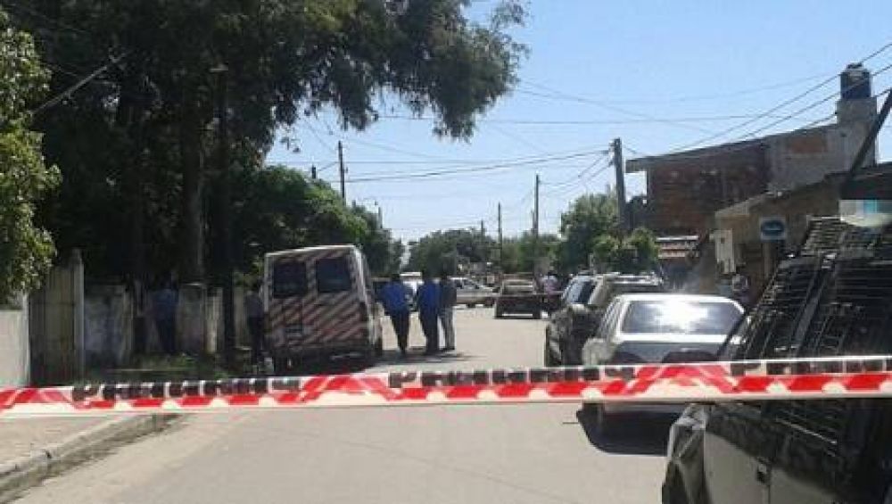 El hombre hallado en el interior del auto muri� tras una gresca