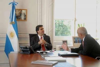 Echeverr�a afianza sus v�nculos con la Naci�n y vuelve a reunirse con Capitanich