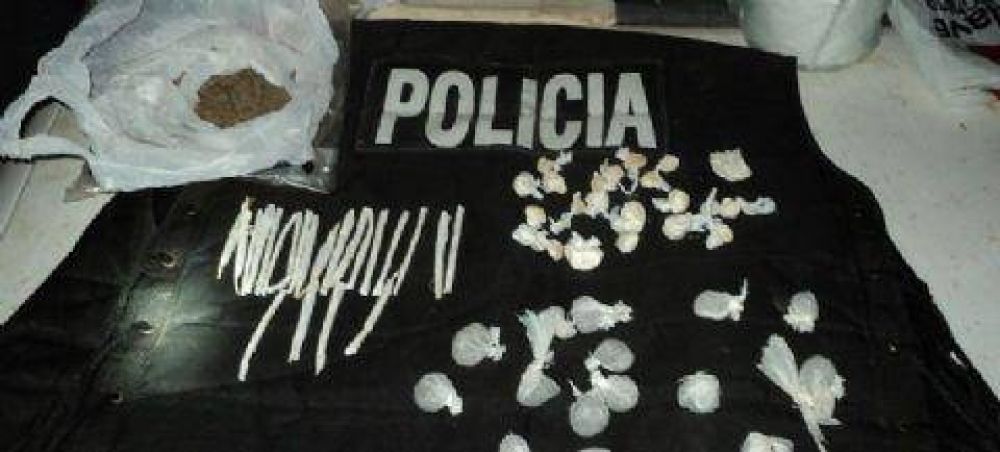 Desbarataron una banda narco que comercializaba marihuana y coca�na