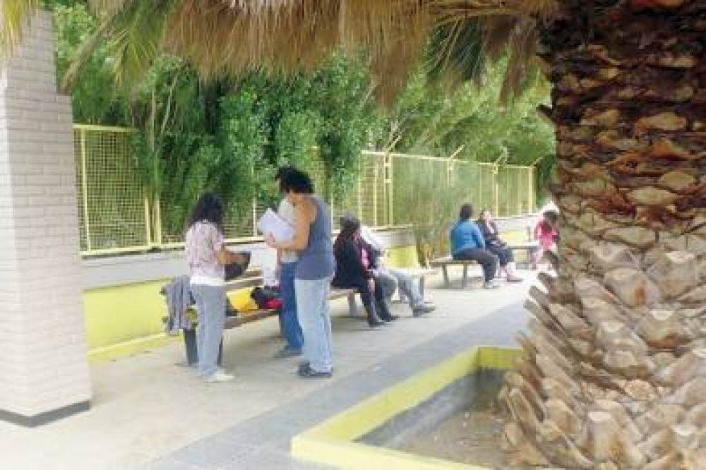 Contin�a la recolecci�n de firmas para declarar el agua como derecho humano