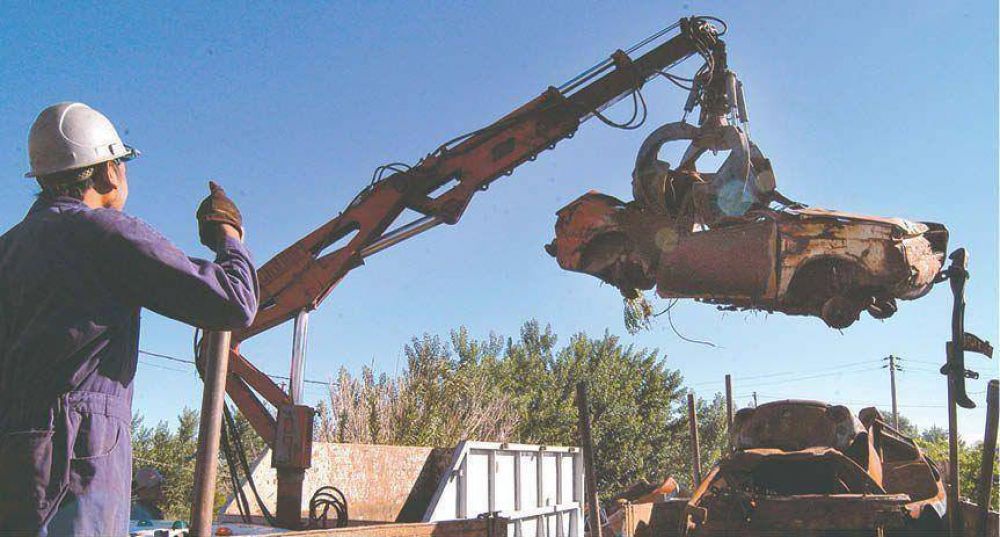 La comuna se deshace de autos del corral�n