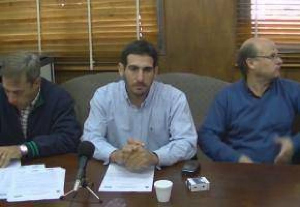 Guacone se qued� solo tras retiro del FPV