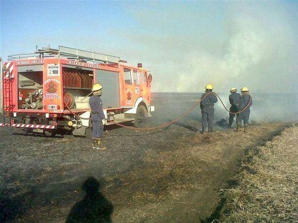 Nuevo equipamiento de bomberos voluntarios