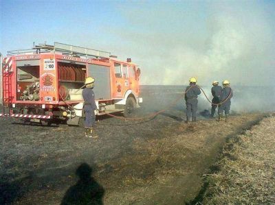 Nuevo equipamiento de bomberos voluntarios