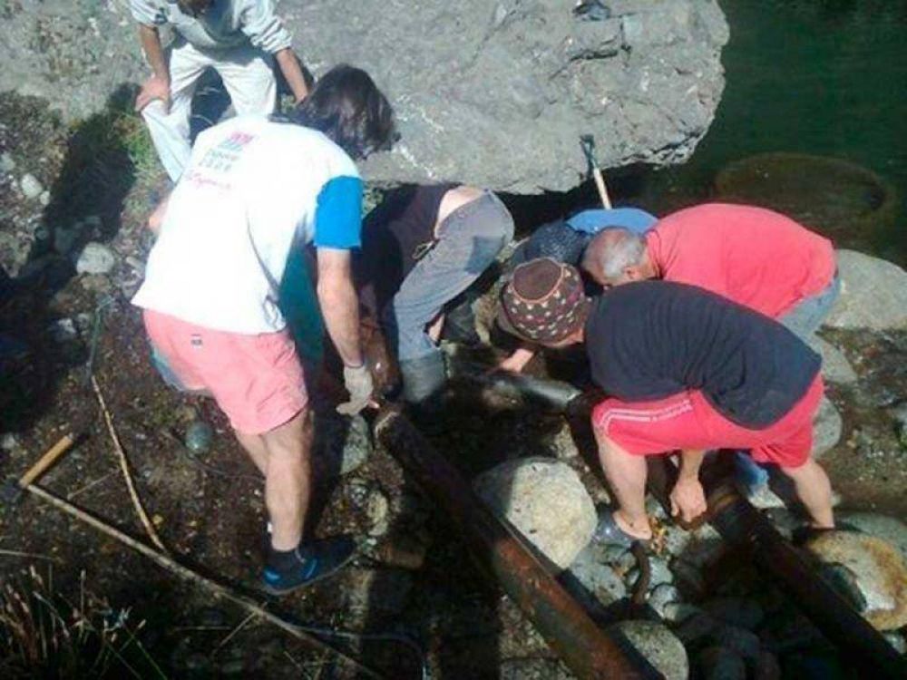 Vecinos del oeste debieron trabajar para garantizar el agua a tres barrios