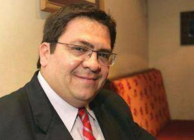 Un legislador opositor se someti� a una rinoscop�a