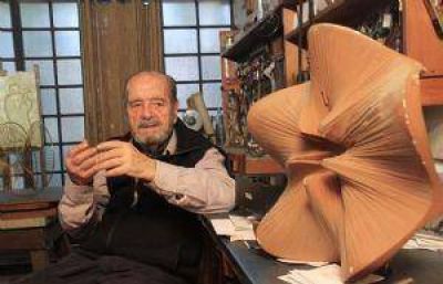 Muri� el creador del monumento m�s llamativo de San Juan