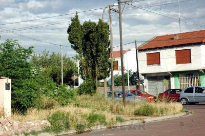 Buscan que Municipios puedan usar terrenos bald�os para el Procrear