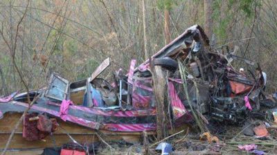 Al menos 30 muertos por un accidente de autob�s en Tailandia