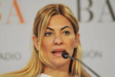 Juntan firmas para que se vaya De Luc�a