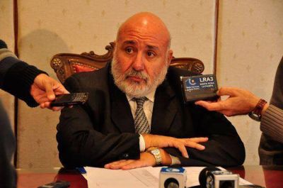 El ministro Ferr�n desecha la posibilidad de instalar un Mercado Central en Santa Rosa