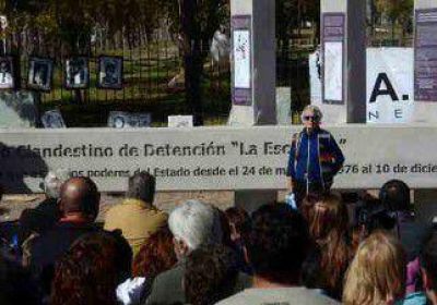 Inauguraron �el monumento de los vencedores del olvido� en La Escuelita