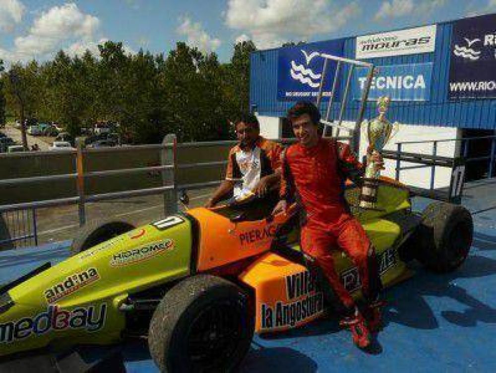 Juan Cruz Benvenuti gan� y lidera el campeonato