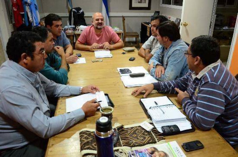 Unter y gobierno vuelven hoy a discutir salarios