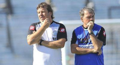 Rub�n Flotta cree que Belgrano puede recuperar su solidez defensiva