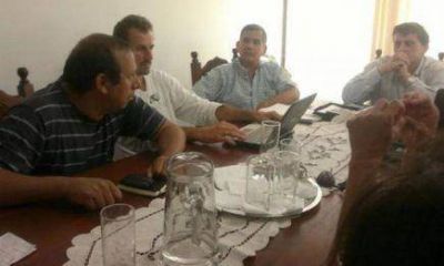Docentes: El Gobierno ofreci� anticipar a mayo el incremento salarial de 163 pesos al salario b�sico