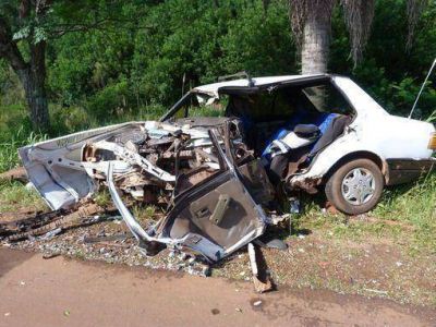 Un muerto al chocar dos veh�culos en Ober�