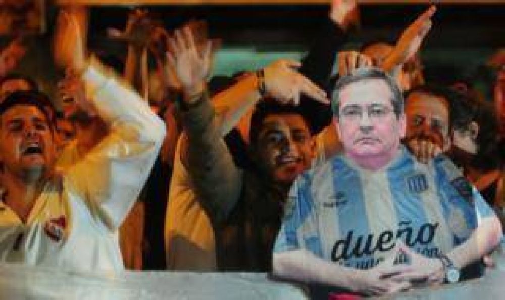 Crisis en Independiente: Cantero sigue pero los hinchas reclamaron su renuncia