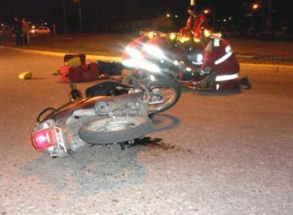 Un motociclista termin� grave tras un accidente en la ruta 12