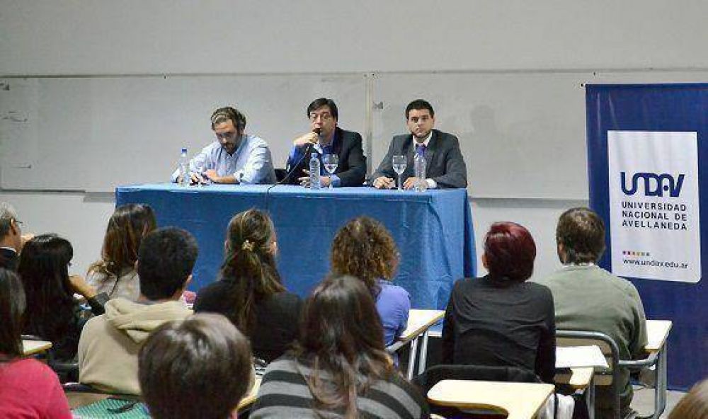 UNDAV: Se realiz� el encuentro �Educaci�n, Trabajo y Sociedad�