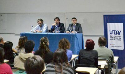 UNDAV: Se realiz� el encuentro �Educaci�n, Trabajo y Sociedad�