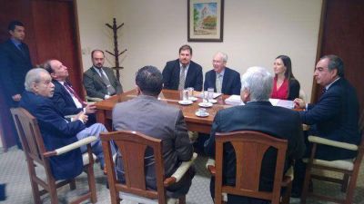 Destacan importante donaci�n de equipo t�cnico para C�mara Gessell