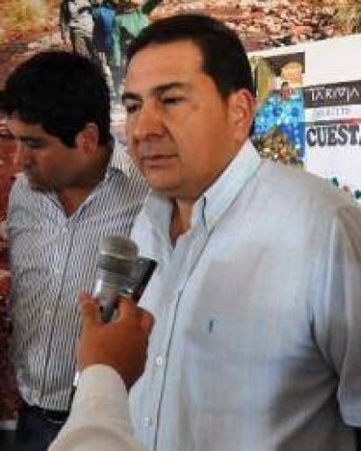 Finalmente el aumento salarial a docentes sale v�a decreto