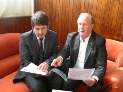 Autoridades definen agenda para el a�o legislativo palpale�o