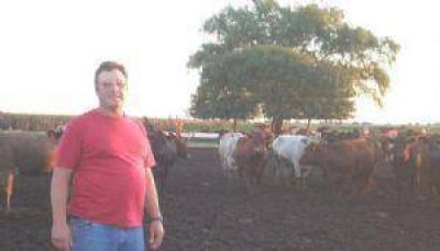 Atentaron otra vez contra el periodista y productor agropecuario Hern�n Centoz