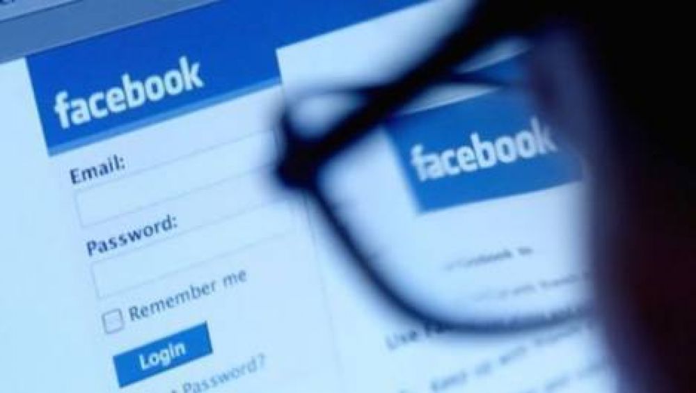 Un juez restringi� el uso de Facebook a una pareja