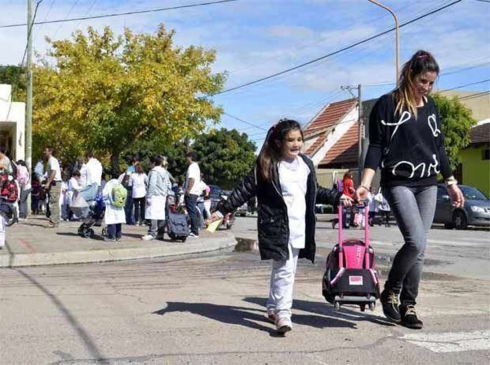 Apenas en el 10% de las escuelas p�blicas comenzaron las clases