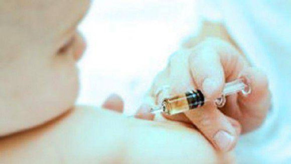Manzur anunci� que llegaron las vacunas antigripales