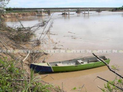La crecida del r�o Bermejo dejo atr�s la aterradora imagen de la sequ�a